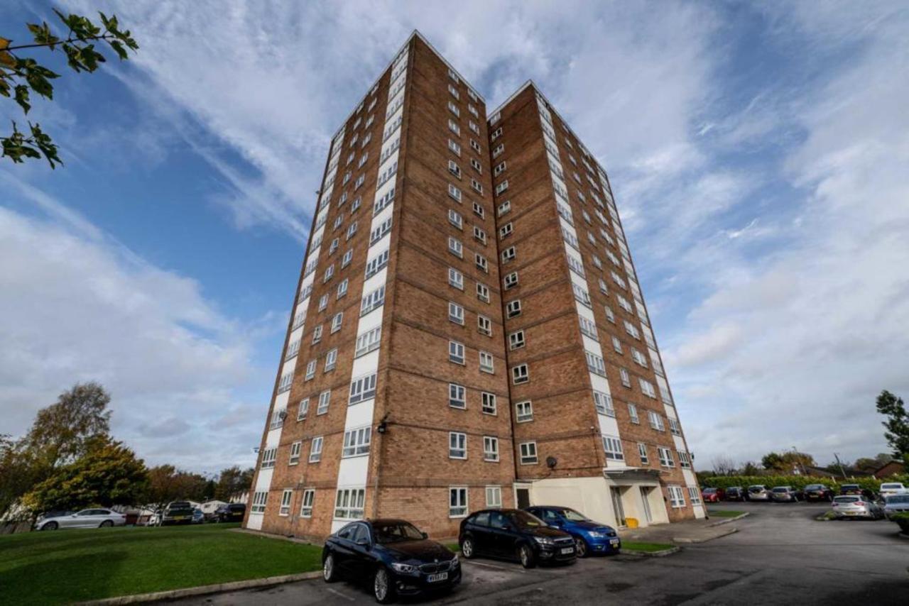 Spacious Apartment For Holiday And Contractor Groups In Salford - Private Parking - By Nmb Serviced Accommodation 맨체스터 외부 사진